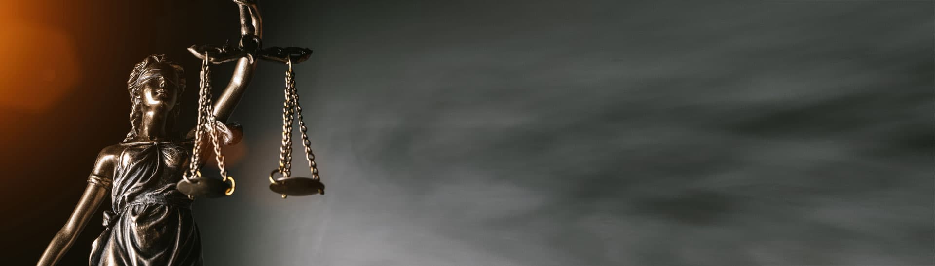 ¿Estás buscando un abogado laboralista en Caldas? Llámanos